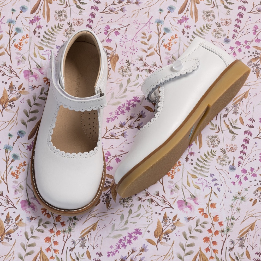 ELEPHANTITO Mary Jane White size 11